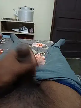 realmxxx1 live cam on StripChat