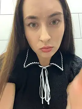 Holly_Play