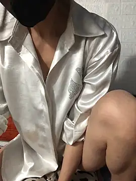 Writhing_First live cam on StripChat