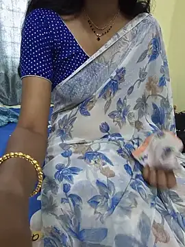 cuteteluguammmaie (F milf) - Chocolate syrup on boobs