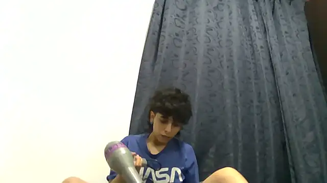 latinheatx22 (T teen) - Show Pussy