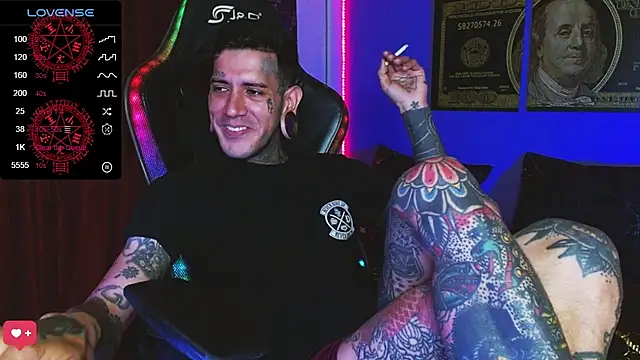 jhonny__ackerman (Ask my age) - show tattooed body