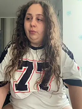 CurlyMaddie