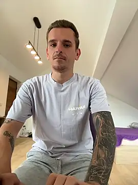huge_cock22cm (Ask my age) - Ler's have fun!