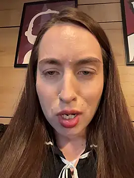 Holly_Play