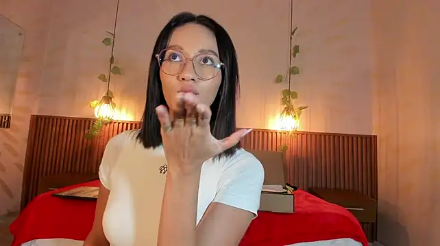 daphne_courtis live cam on StripChat