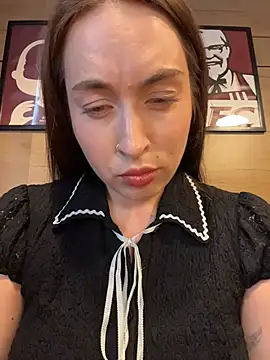 Holly_Play