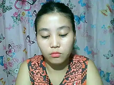 SexyAsianPussy4u live cam on StripChat