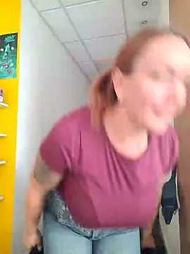 RebelVixenX live cam on StripChat