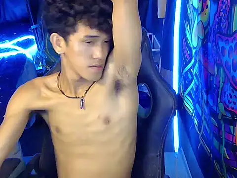 hugekenbigcock live sex cam