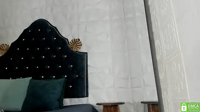 Chloe_moon1