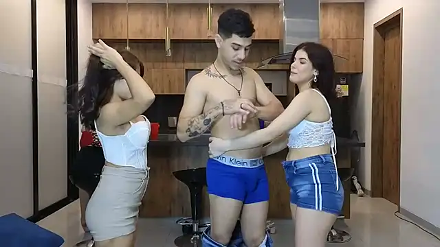 Hall_sextape webcam