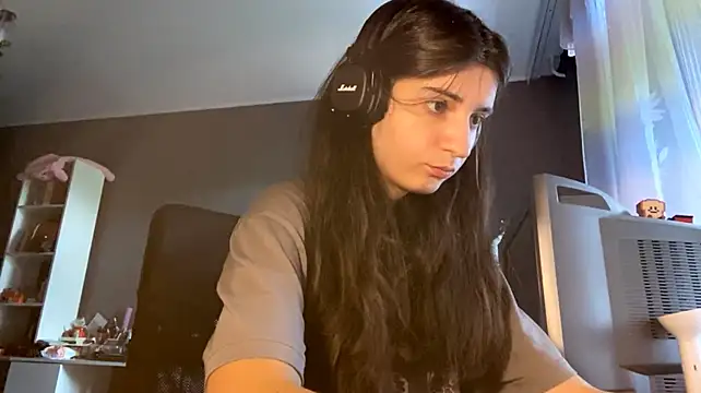 MindaHallmon