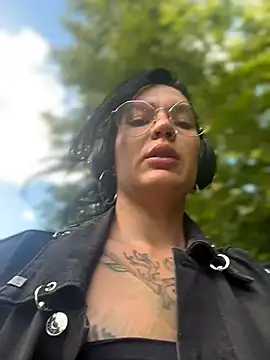 MeekyRich live cam on StripChat