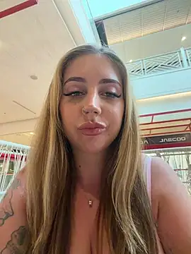 Amiraxevans live cam on StripChat