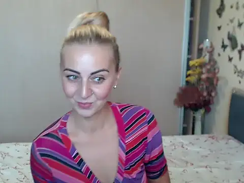 Denysyaa live cam on StripChat