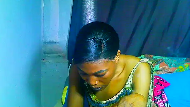 freaky_naughty live cam on StripChat