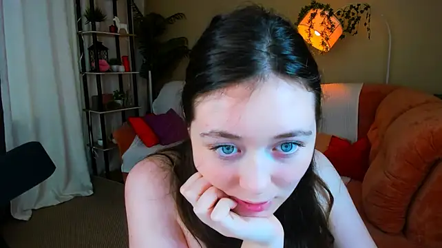 AlluringLookk live cam on StripChat