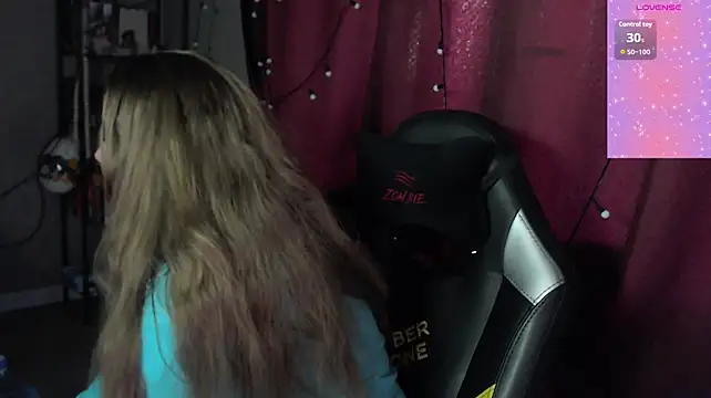 so_cute777 live cam on StripChat