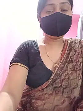 Beauty-wife live cam on StripChat