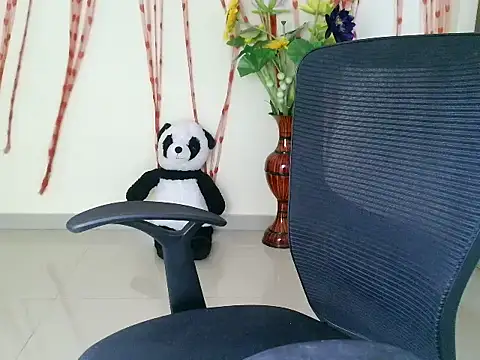 Sweety_piyu live cam on StripChat