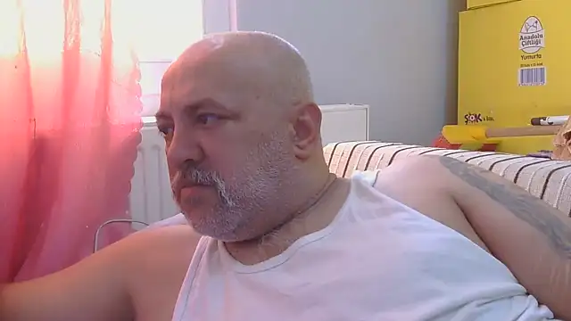 husoizmir live cam on StripChat
