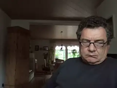 nobbie444 (M mature) - naked