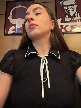 Holly_Play