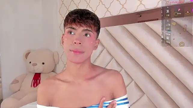 kaelsoft_ (M twink) - deep, more drool