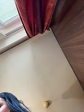 Hotmomcheckk_