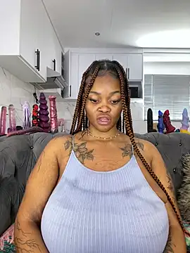 Yatted_Missy live webcam