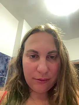 sweetnessdaisie (F milf) - Dog dildo in pussy