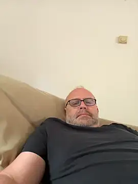 andyjxx (M mature) - Stroke until cum