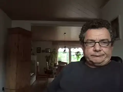 nobbie444 (M mature) - naked
