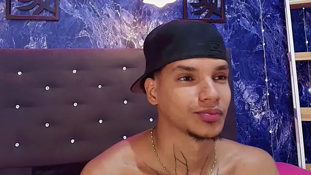 kai_storm77 webcam