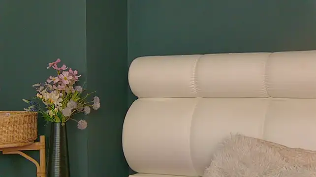 NataliaVice live sex cam