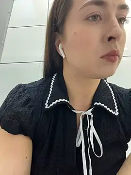 Holly_Play