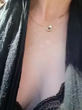 topsywilde (F milf) - Tease me