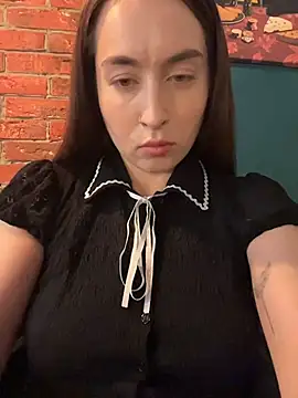 Holly_Play