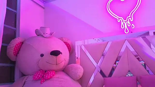 VALENBLOOM_TAY