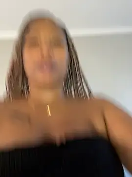CurvyDesire1