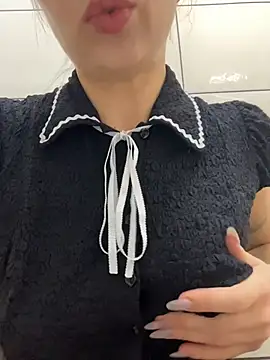 Holly_Play