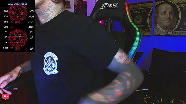 jhonny__ackerman (Ask my age) - show tattooed body