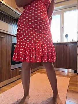 Hotmomcheckk_