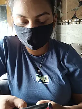 Haanikaur_saavi live webcam