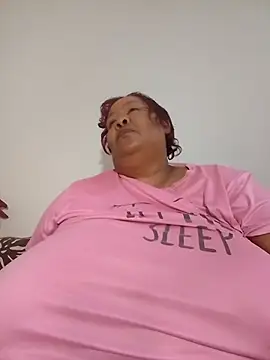 nancy111 (F milf) - Make me squit and cum on my toy