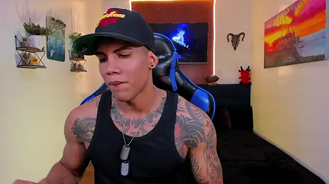 damian_latinxxx (M young) - 🔥I like what I see