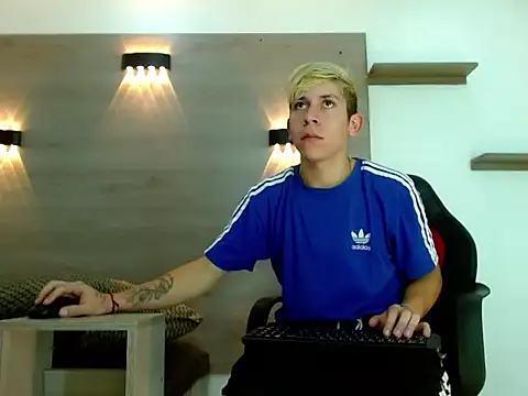 gaeliitto (M twink) - ALL NAKED:devil: