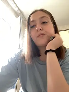 SweetyCute7 live cam on StripChat