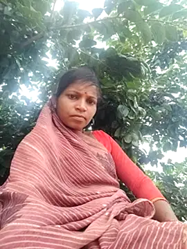 Gungun_thakur's live cam